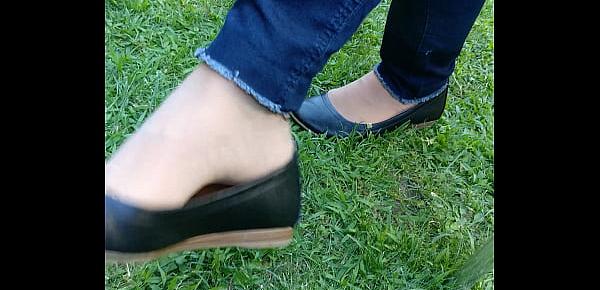  shoeplay and dipping with tan nylons and flats